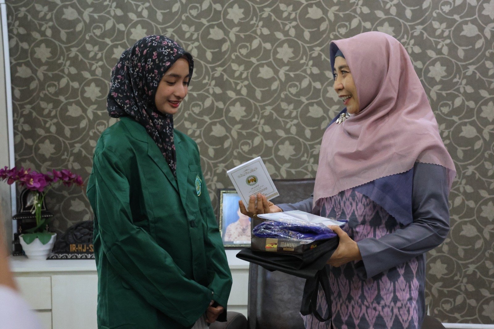 Ummi Rohmi Terima Mahasiswi Thailand, Perkuat Jalinan Global Universitas Hamzanwadi