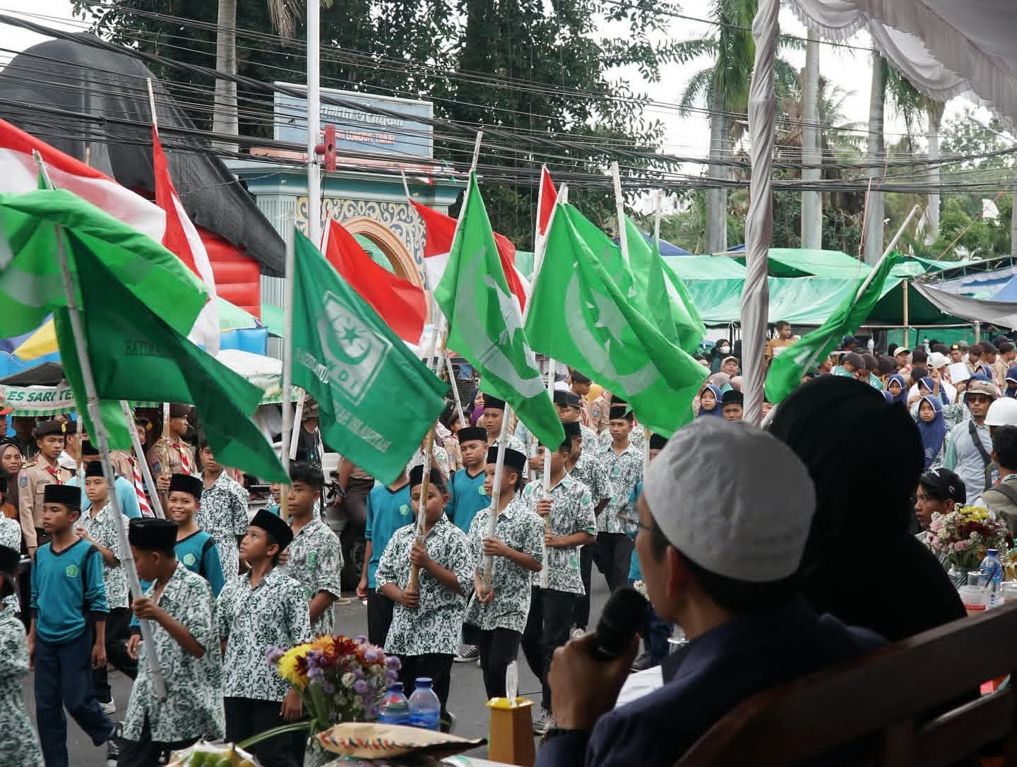 Lautan Massa Semarakkan Pawai Ta’aruf Hultah ke-90 NWDI, 90 Ribu Jamaah Tumpah Ruah di Pancor-Selong