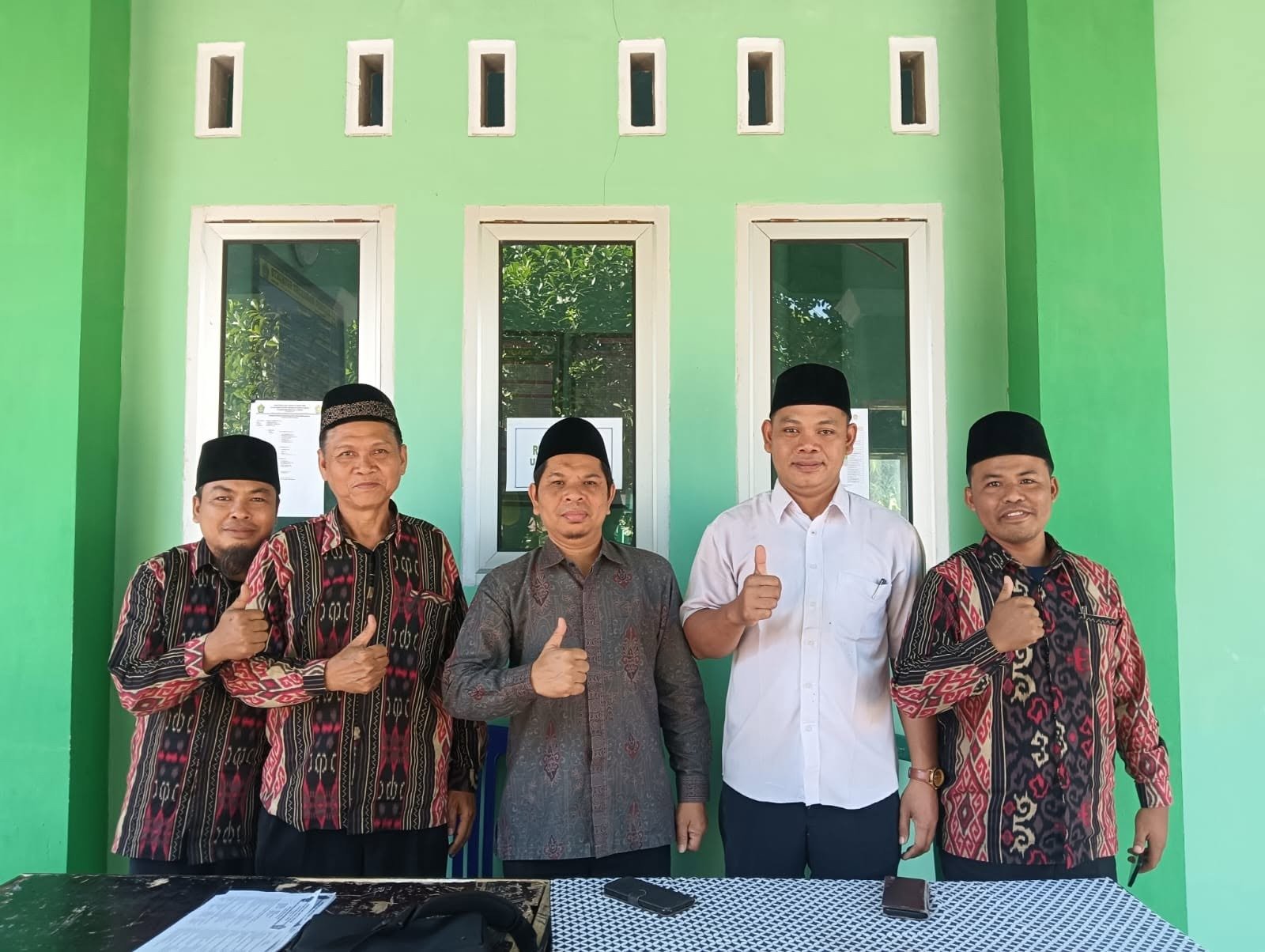 Perkuat Jejaring Pendidikan, Wakil Rektor III IAI Hamzanwadi Pancor Jalin Silaturrahim Strategis ke SMAS NW Peringgabaya dan Ponpes Islahul Ummah Anggaraksa